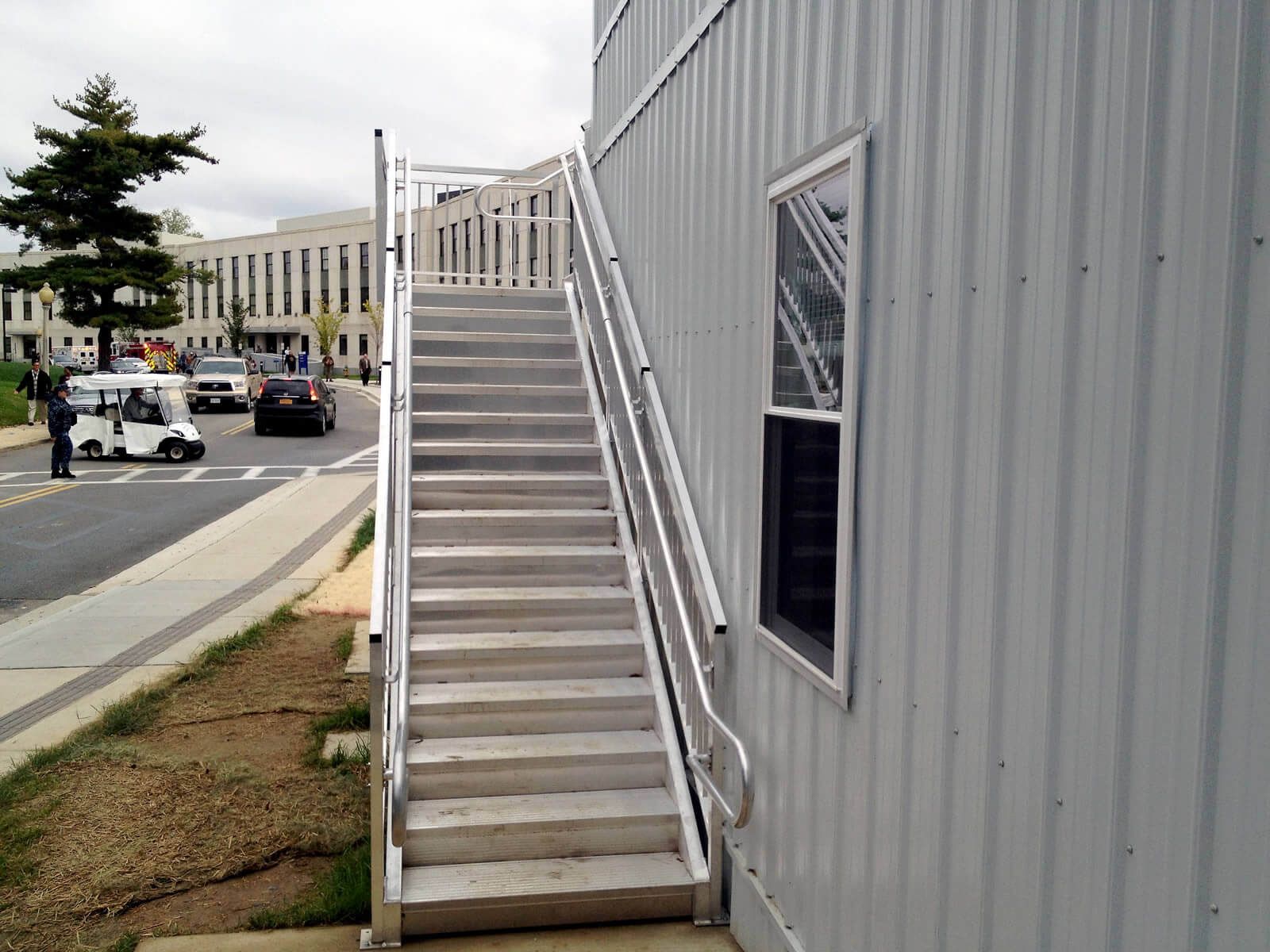 Navy-Medical-Center-Modular-Fire-House-Exterior-Stairs