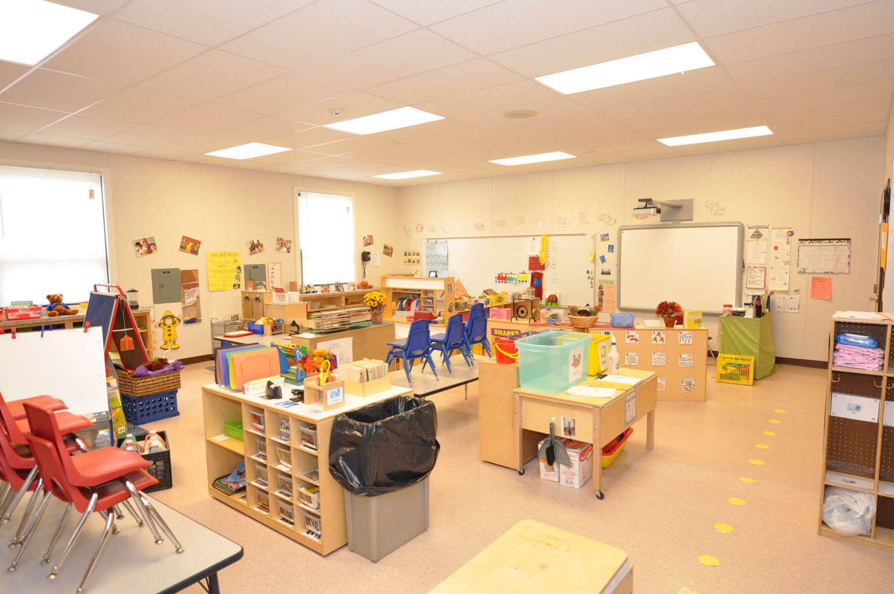 Little-Egg-Harbor-Prefabricated-Early-Childhood-Center-Interior-Classroom-2