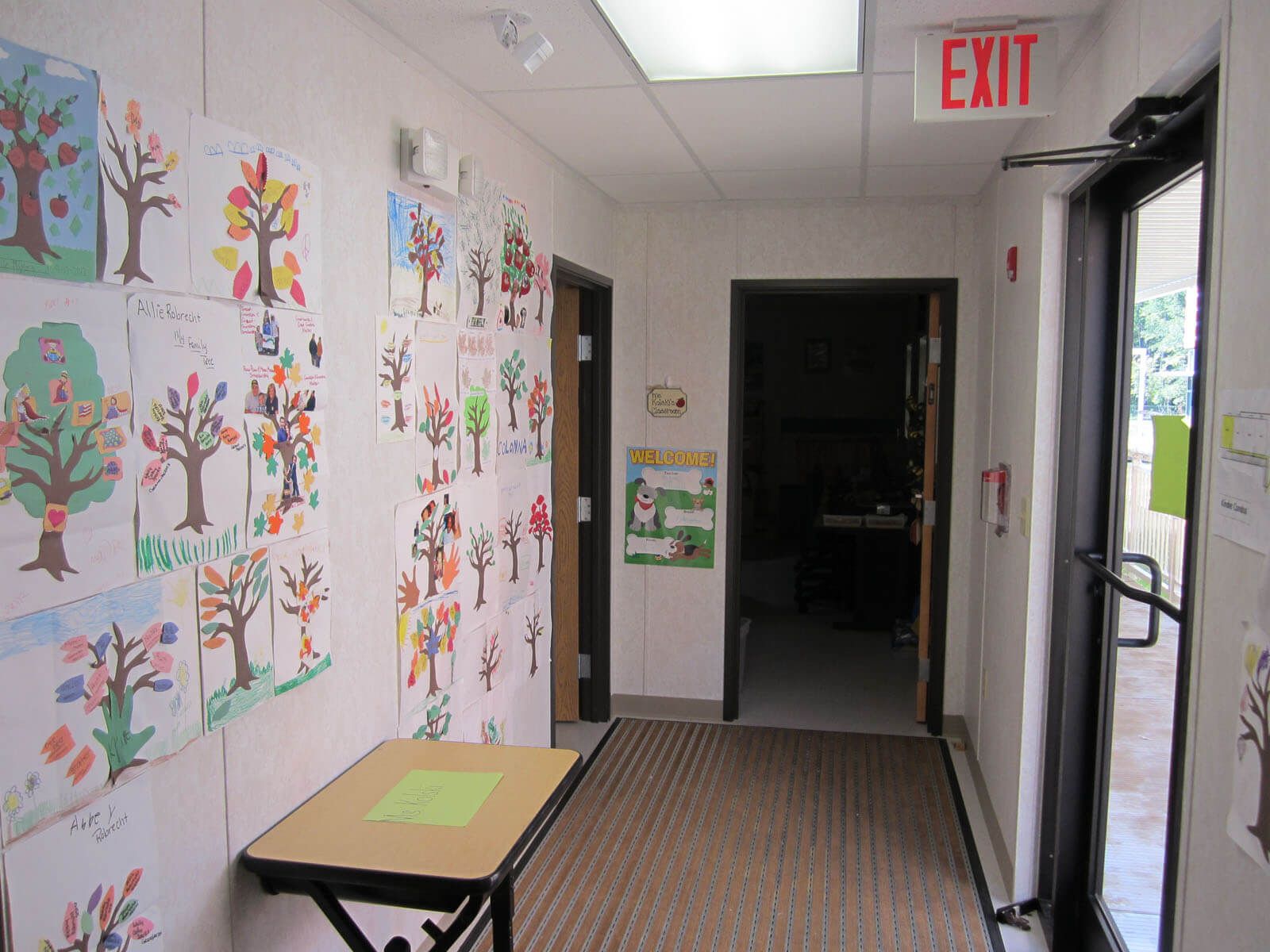 SMCPS-Evergreen-Elementary-Portables-Lobby
