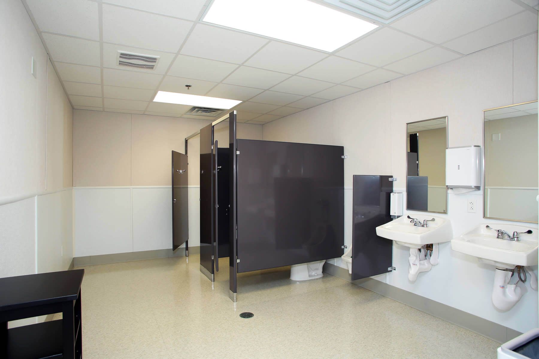 MEDC-Modular-Clinic-Mens-Restroom
