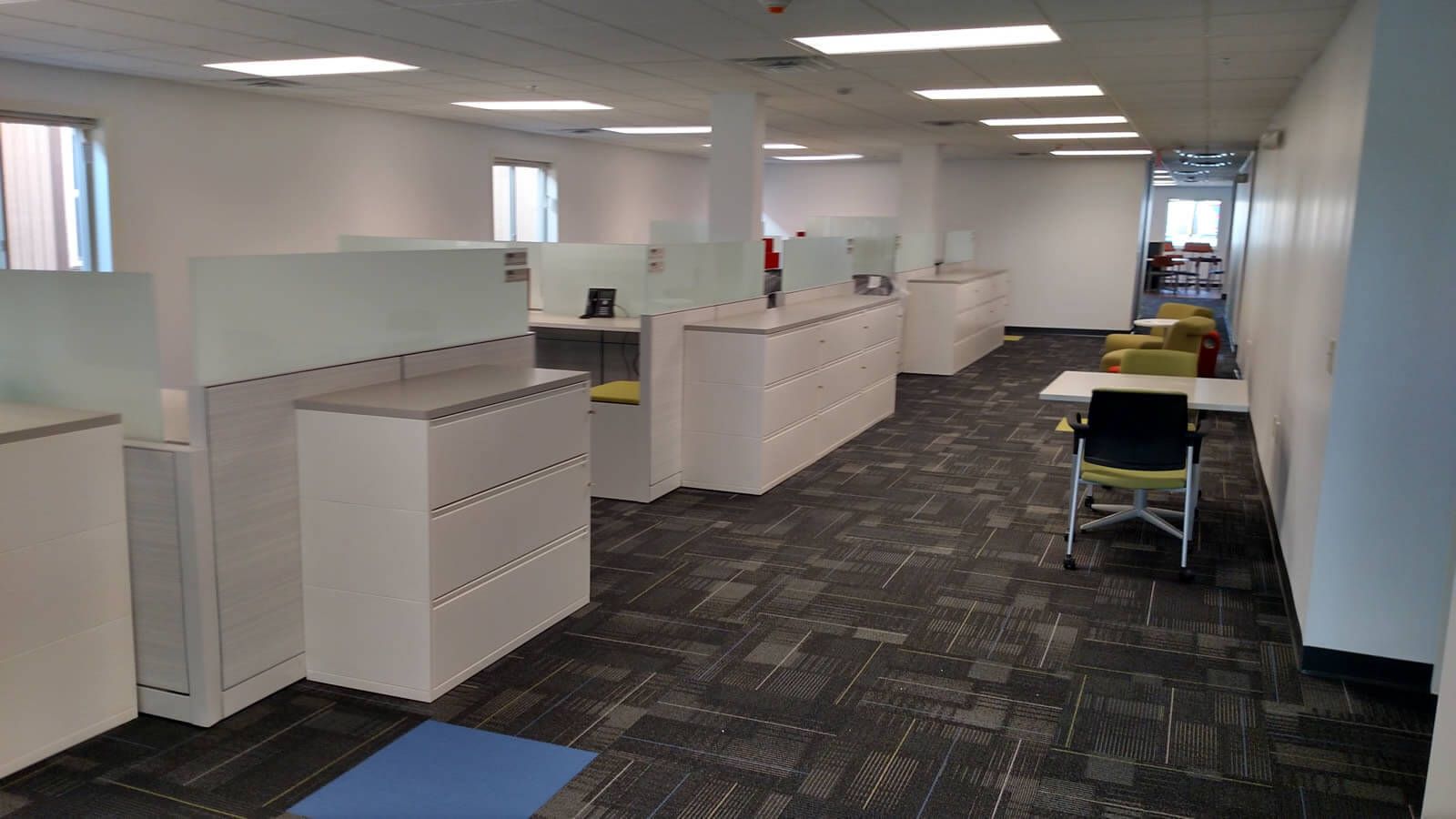 3-Story-Research-Modular-Office-Cubicle-Hallway-2