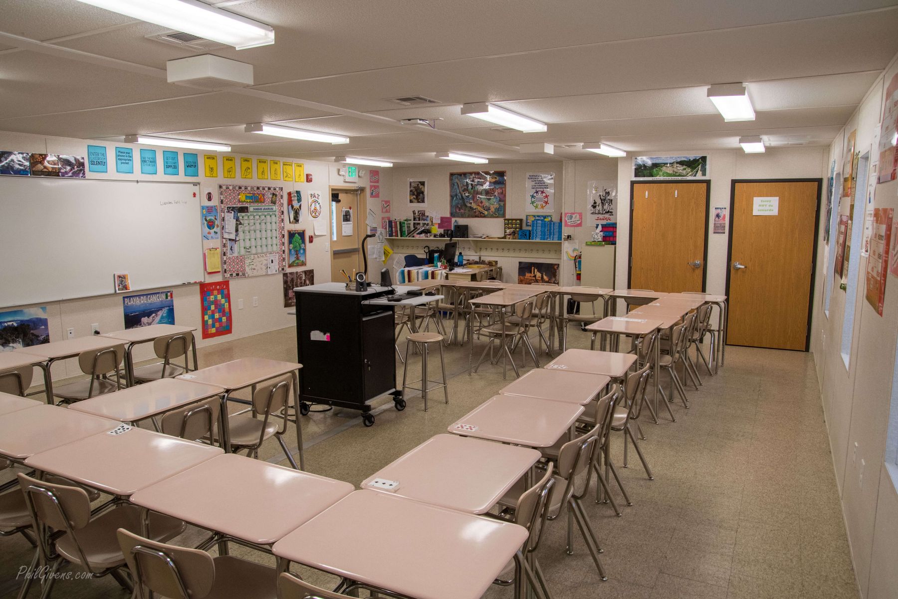 BCPS-3-Units-Perry-Hall-MS-interior-1