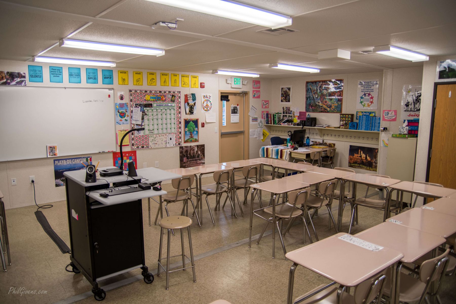 BCPS-3-Units-Perry-Hall-MS-interior-7