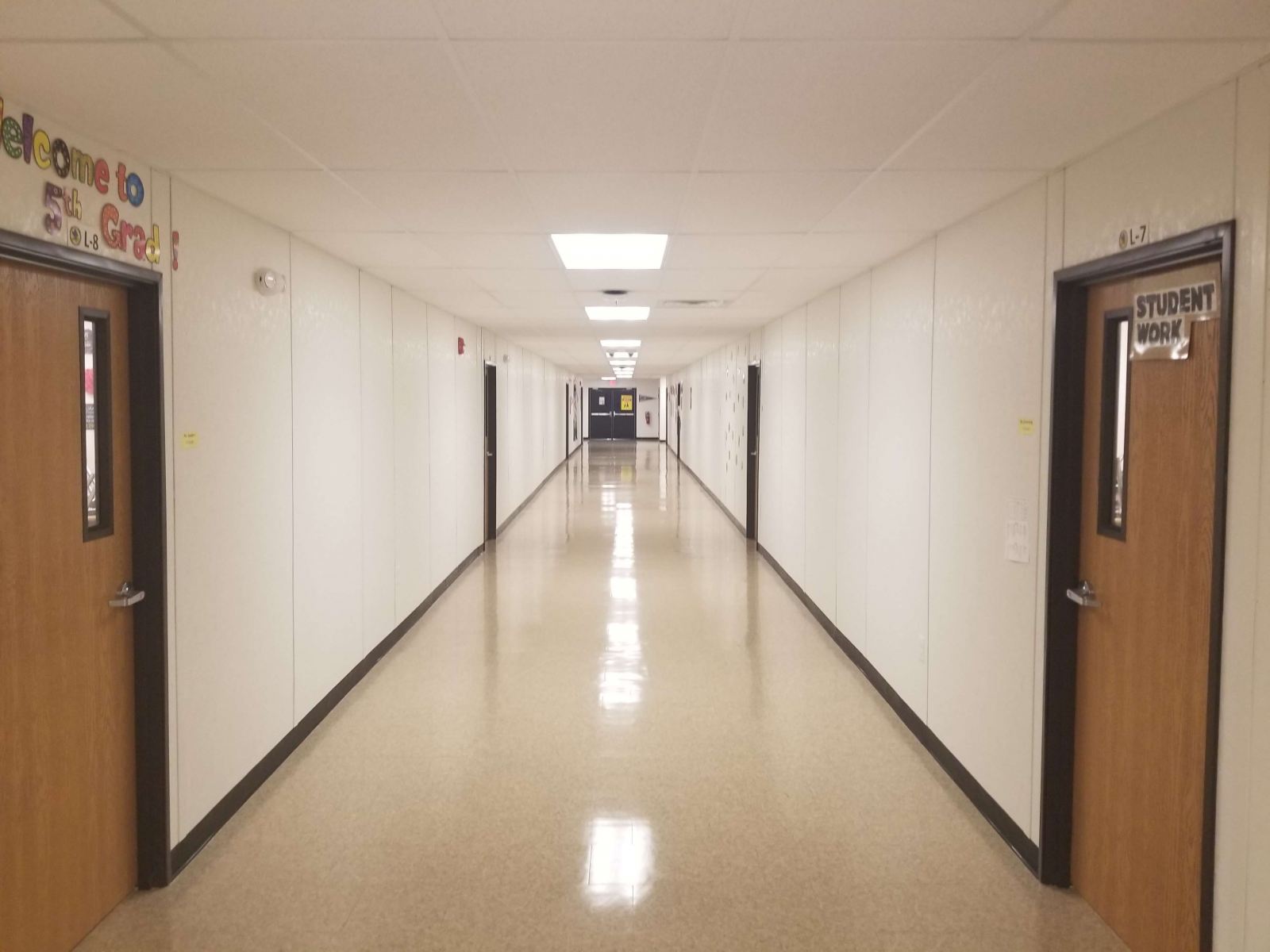 PGCPS-Accokeek-Academy-Modular-Classroom-Hallway-7