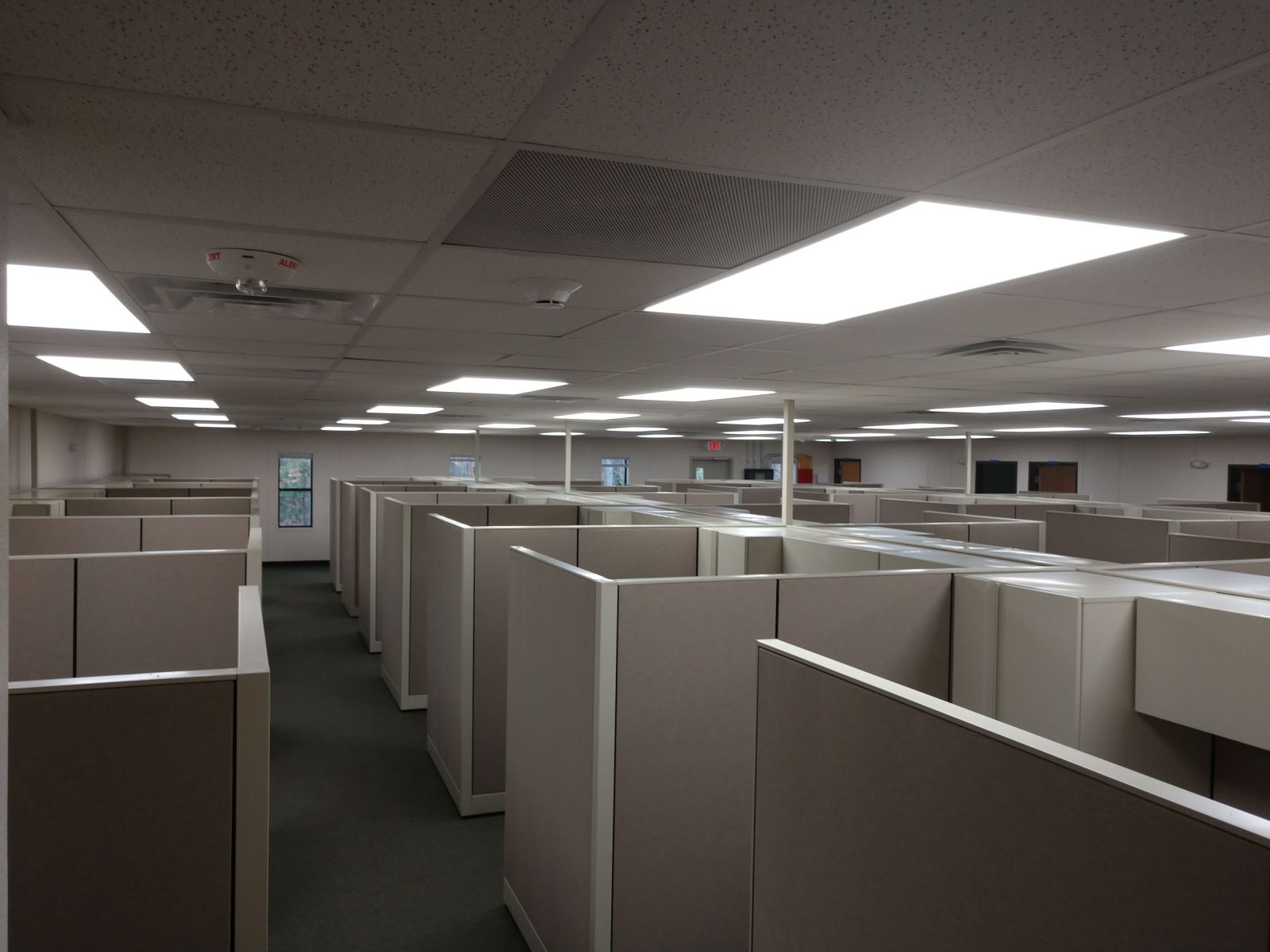 Administrative-Modular-Swing-Space-Cubicles-2