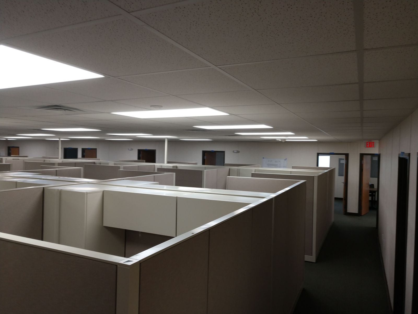 Administrative-Modular-Swing-Space-Cubicles-3