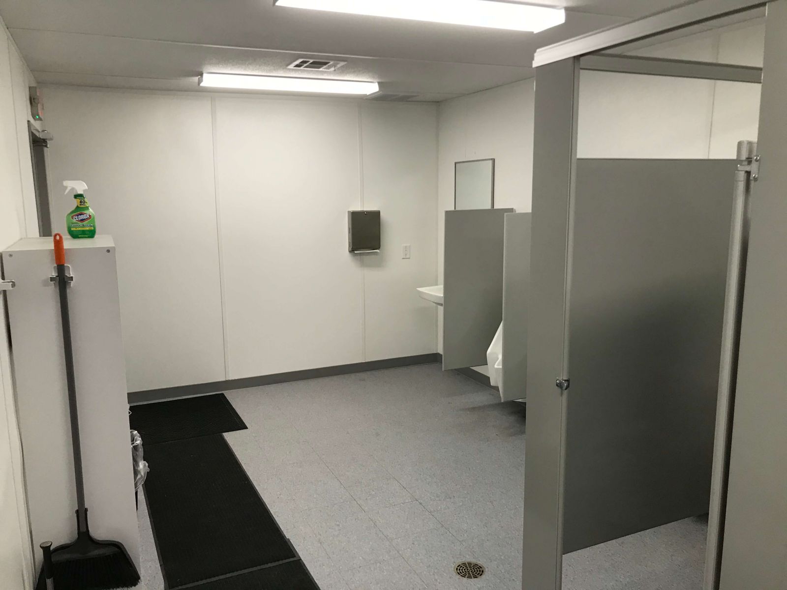Modular-Restroom-Building-Interior-3