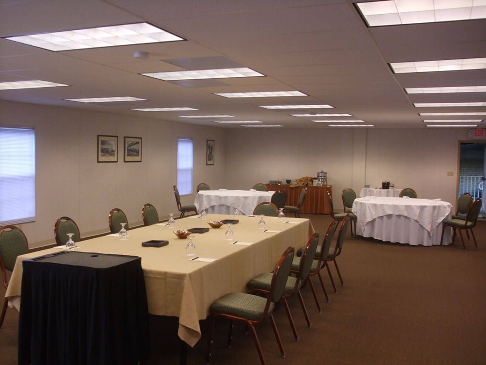 Hotel-Hershey-Temporary-Conference-Center-Interior-2