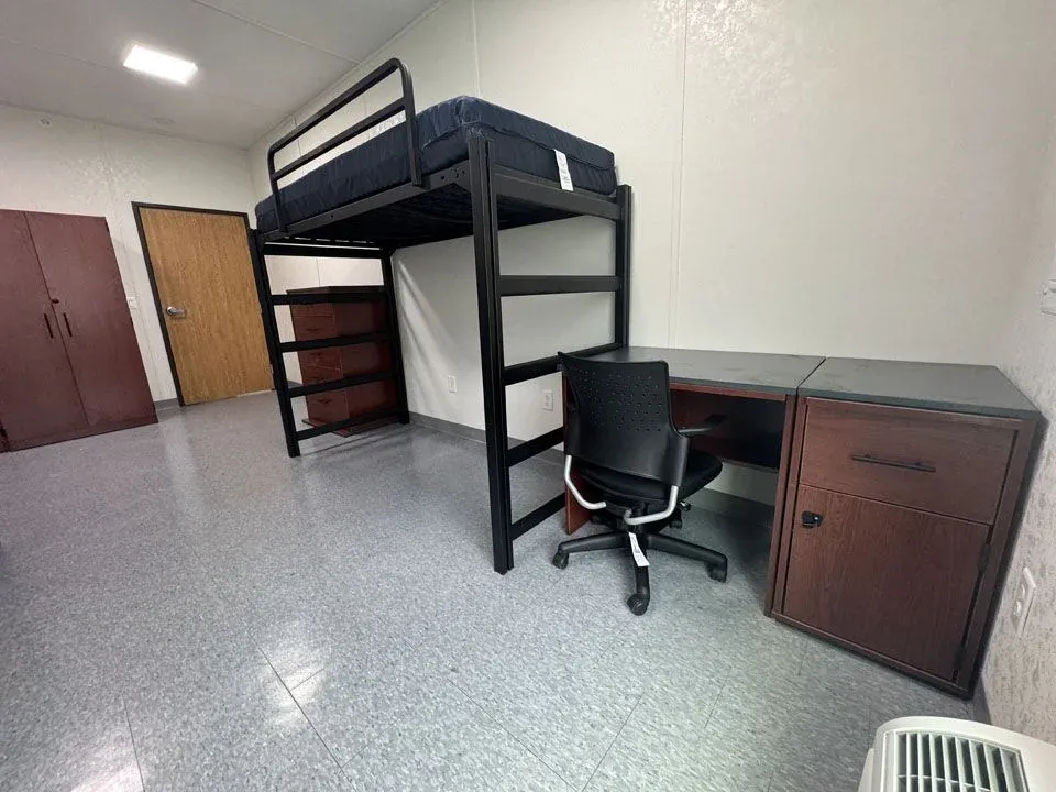 residential-dormitories-bunkhouses-20