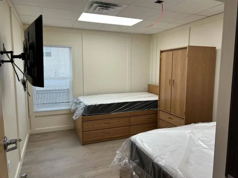 residential-dormitories-bunkhouses-47