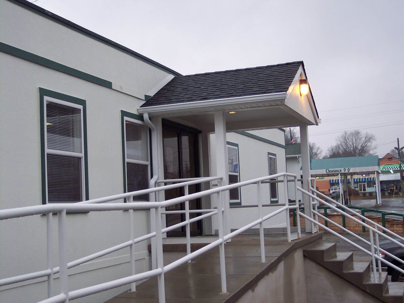 West-Cecil-Health-Care-Modular-Clinic-Exterior-Entrance-2