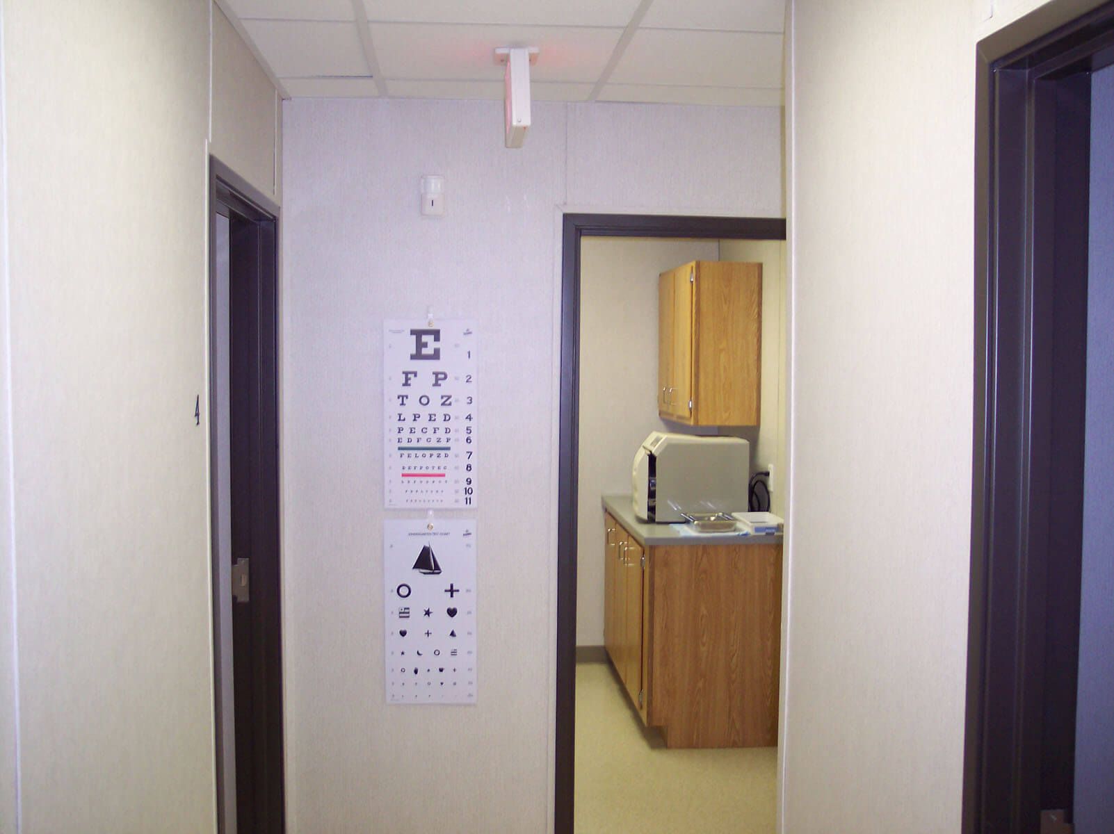 West-Cecil-Health-Care-Modular-Clinic-Interior-Hall-4